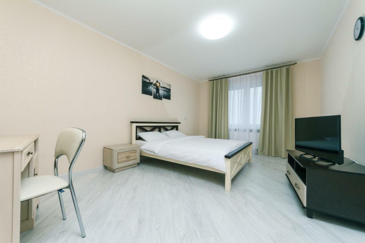 Видовая Квартира Yaroslavichi-2 Vyšhorod Exteriér fotografie