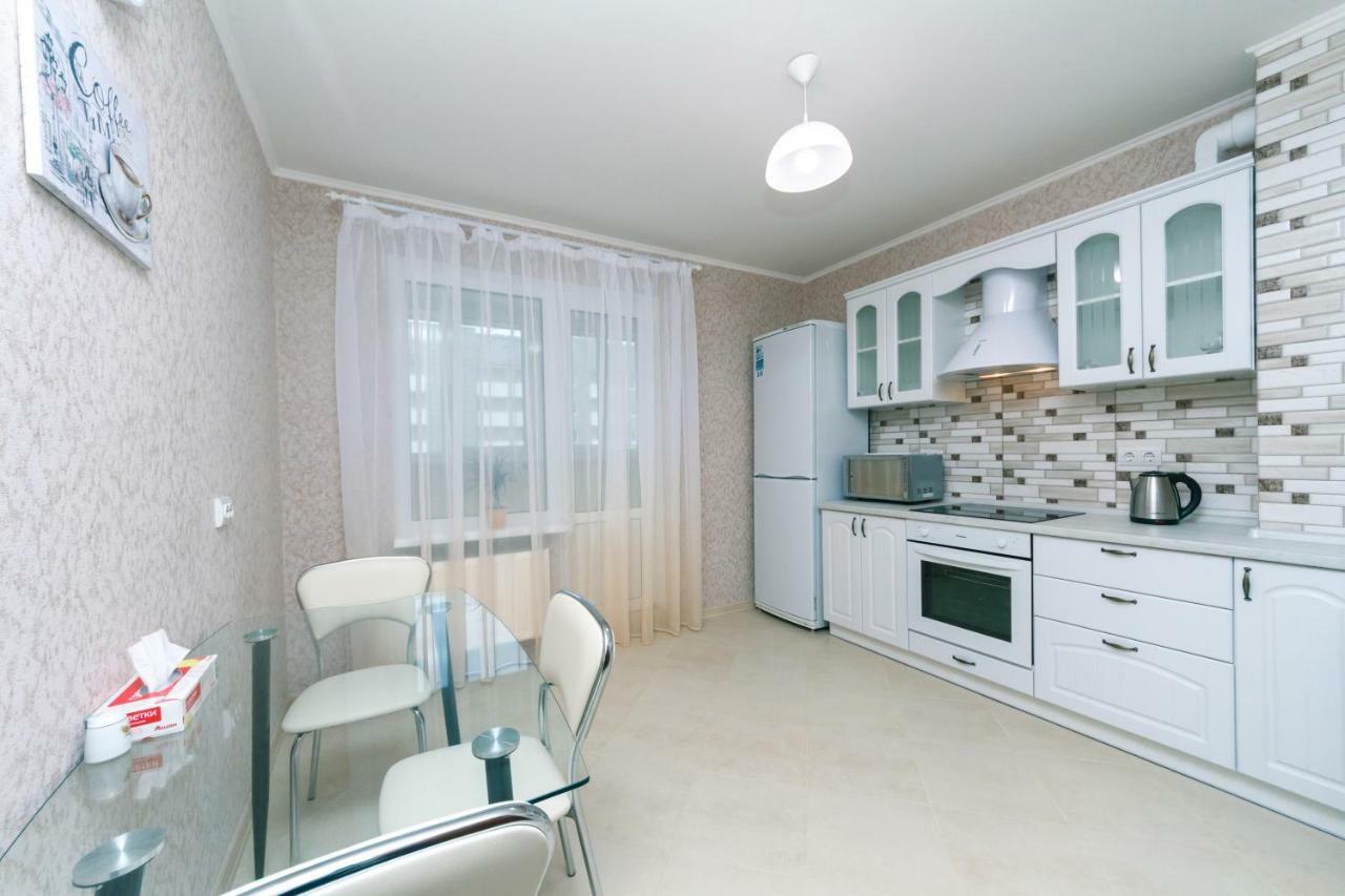 Видовая Квартира Yaroslavichi-2 Vyšhorod Exteriér fotografie